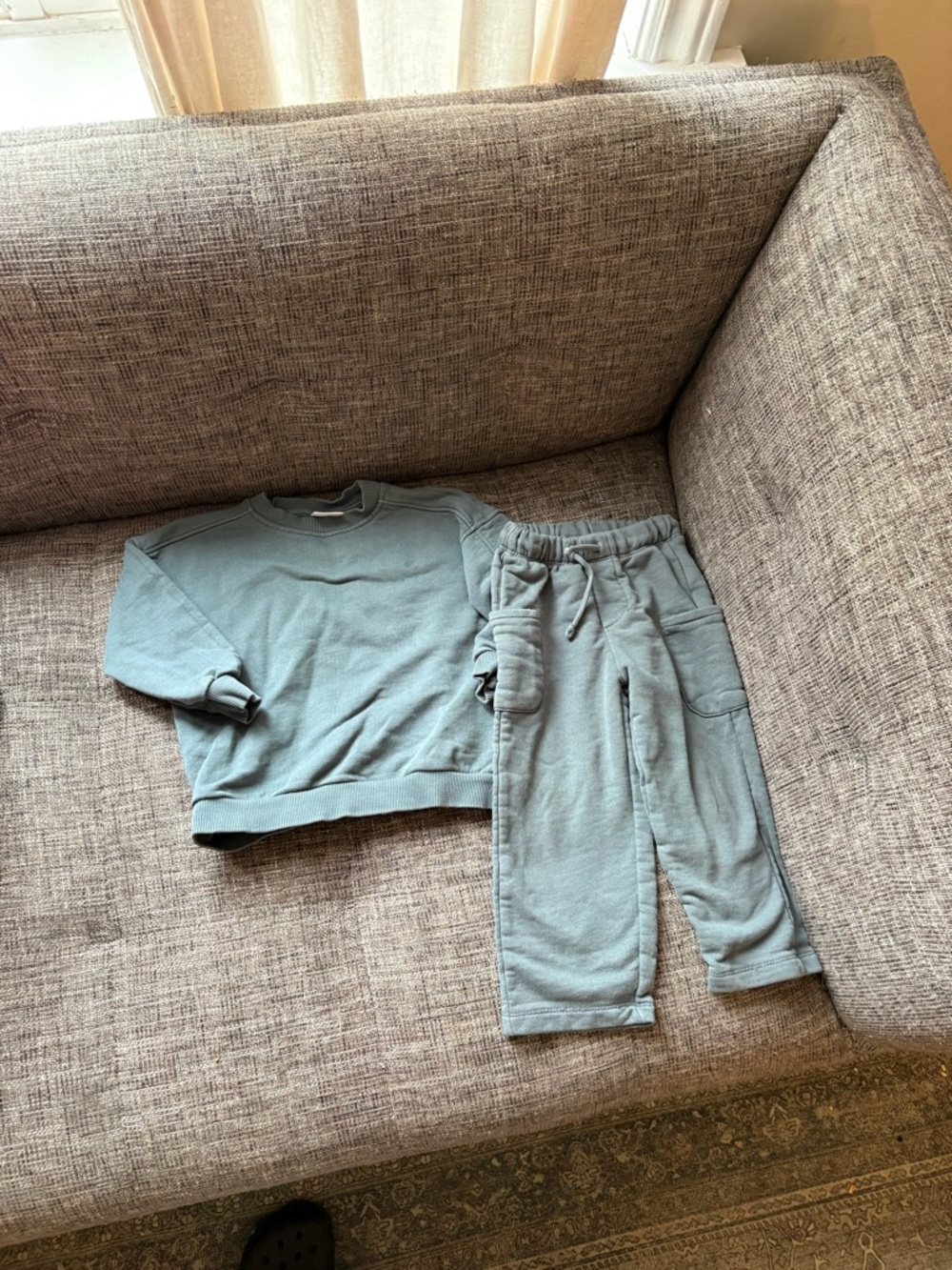 Zara Kids Two-Piece Sweatshirt & Joggers Set in Light Blue Green 4 years